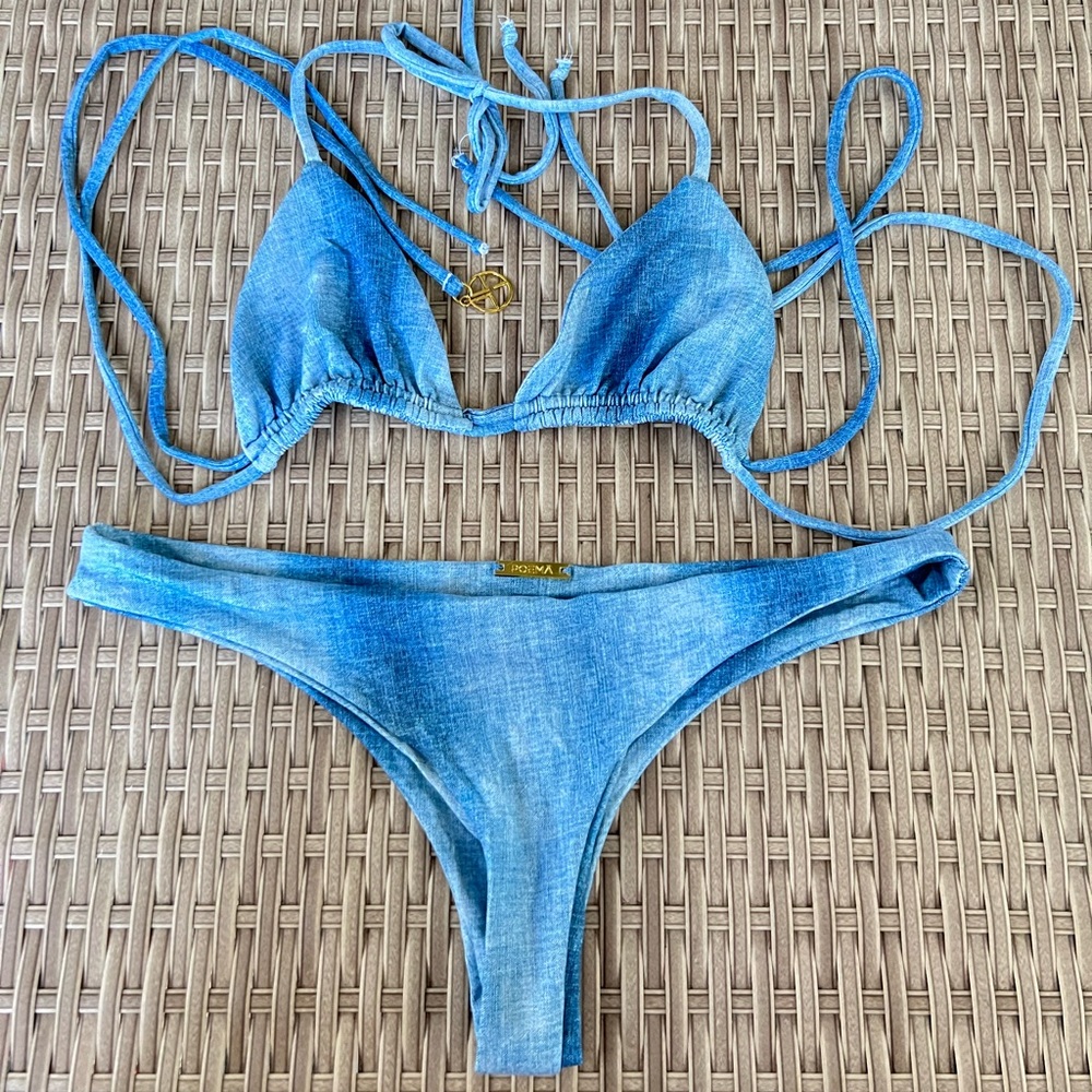 Poema Bikini